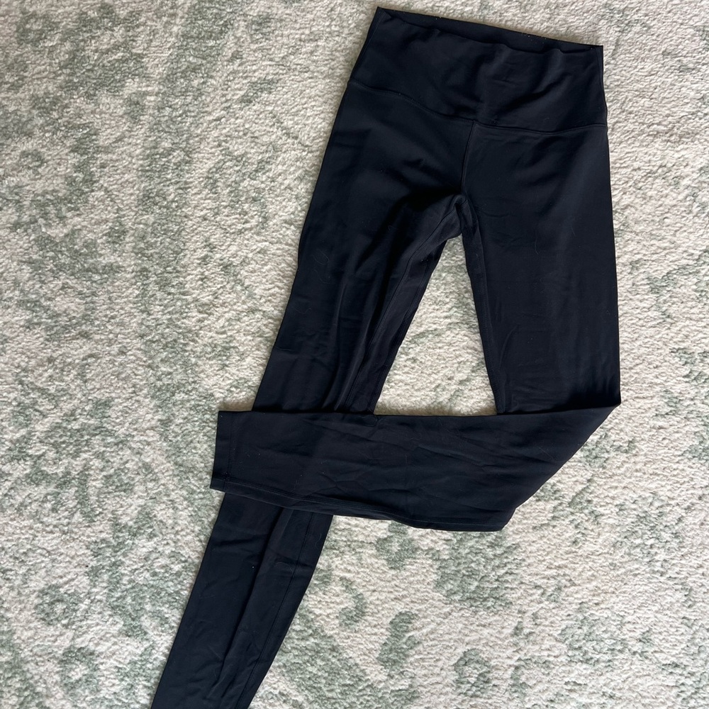 Lululemon Athletica Black Leggings Sleek Form-Fitting Design